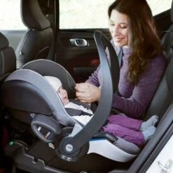 BeSafe IZi Go Modular X1 I-Size Babybilstol, Premium Car Interior Black -jollyroom Salg 11008150 CIntBlackP Std 1134 3d