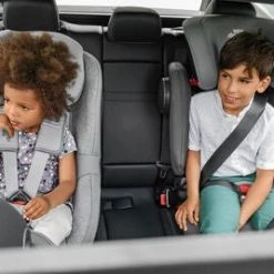 Britax Römer KIDFIX III M Beltestol, Storm Grey 18 Britax Römer KIDFIX III M Beltestol, Storm Grey -jollyroom Salg 2000030986 1636 4c