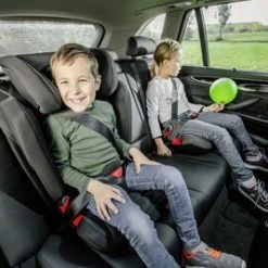 Britax Römer Kidfix 2 R, Cosmos Black 14 Britax Römer Kidfix 2 R, Cosmos Black -jollyroom Salg 2000031433 1636 3a