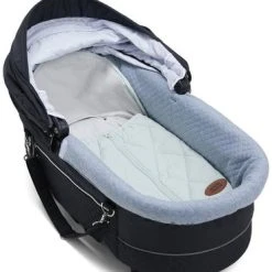 Petite Chérie Quilted Hearts Light Minivognpose, Smoke Green -jollyroom Salg 330399 SMOKE 1800 4e