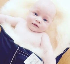 Nordlys Minivognpose Lammeskinn Uklippet, Svart/Hvit 17 Nordlys Minivognpose Lammeskinn Uklippet, Svart/Hvit -jollyroom Salg 341378