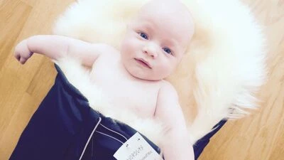 Nordlys Minivognpose Lammeskinn Uklippet, Svart/Hvit 9 Nordlys Minivognpose Lammeskinn Uklippet, Svart/Hvit - Bilde 7