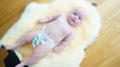 Nordlys Minivognpose Lammeskinn Uklippet, Svart/Hvit 10 Nordlys Minivognpose Lammeskinn Uklippet, Svart/Hvit - Bilde 8